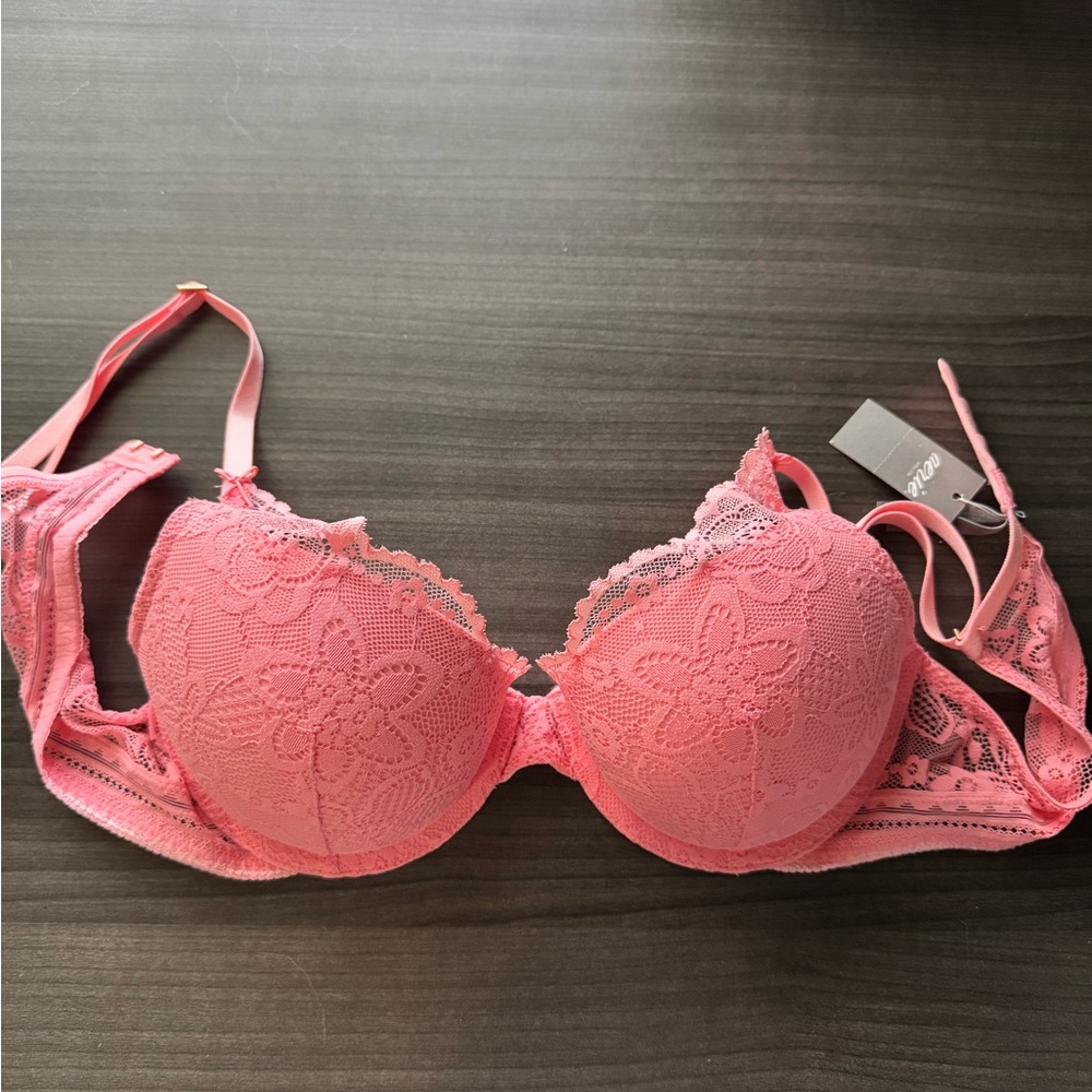 Aerie Pink Lace Underwire Push Up Bra with Adjustable Straps